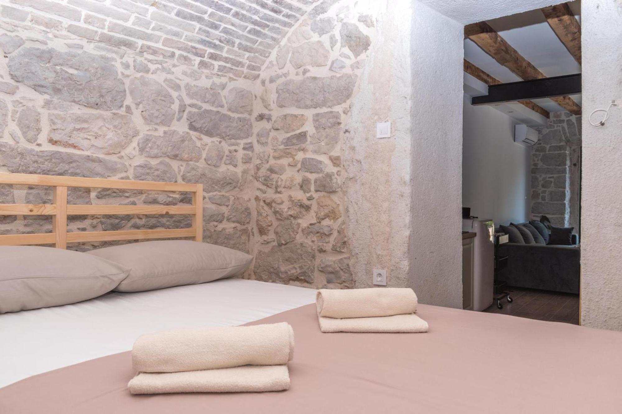 Apartmani Spanja ヴォディツェ エクステリア 写真
