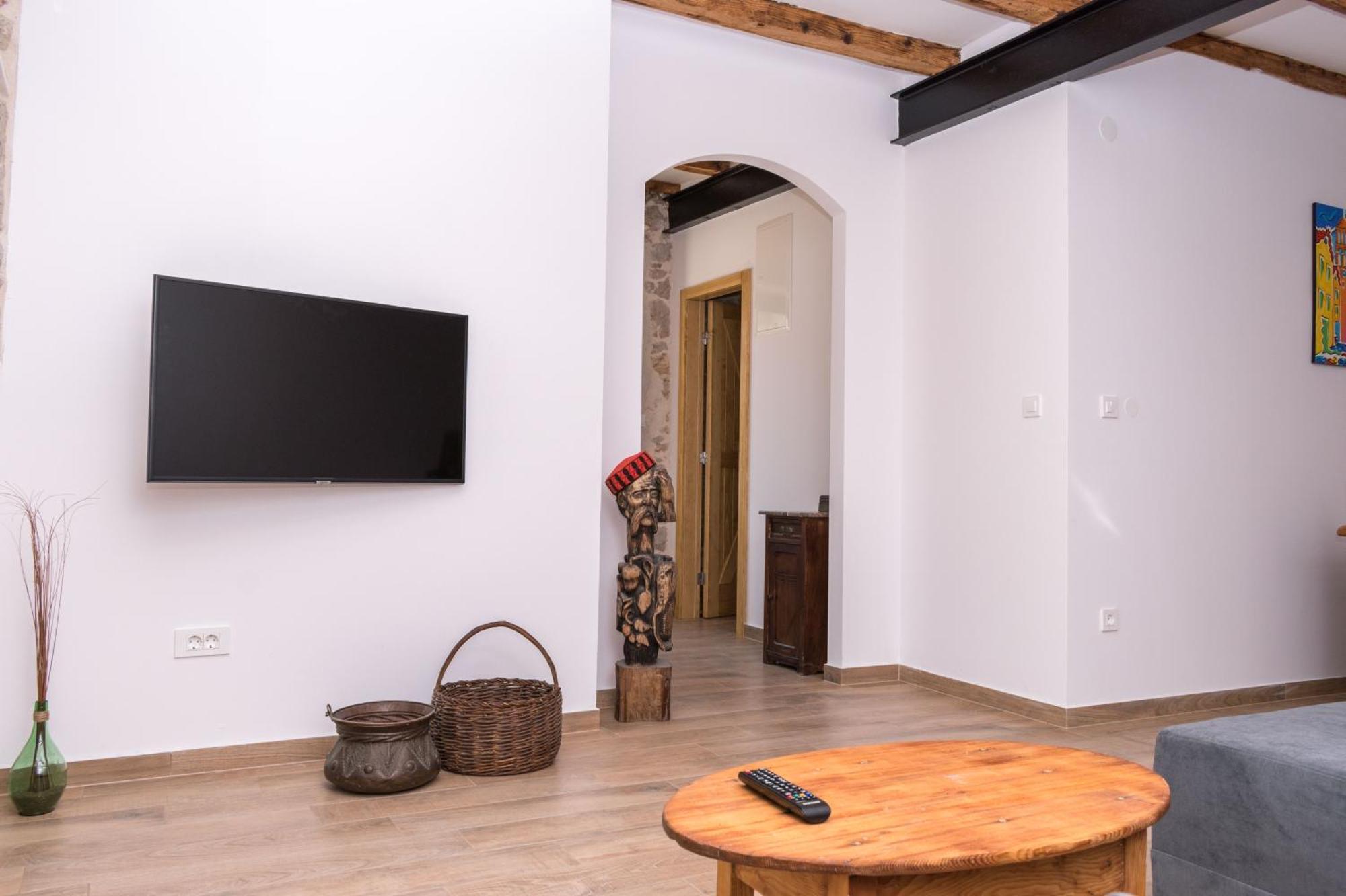 Apartmani Spanja ヴォディツェ エクステリア 写真