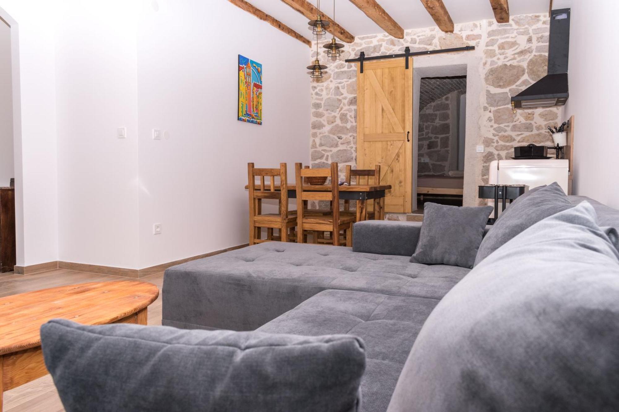 Apartmani Spanja ヴォディツェ エクステリア 写真