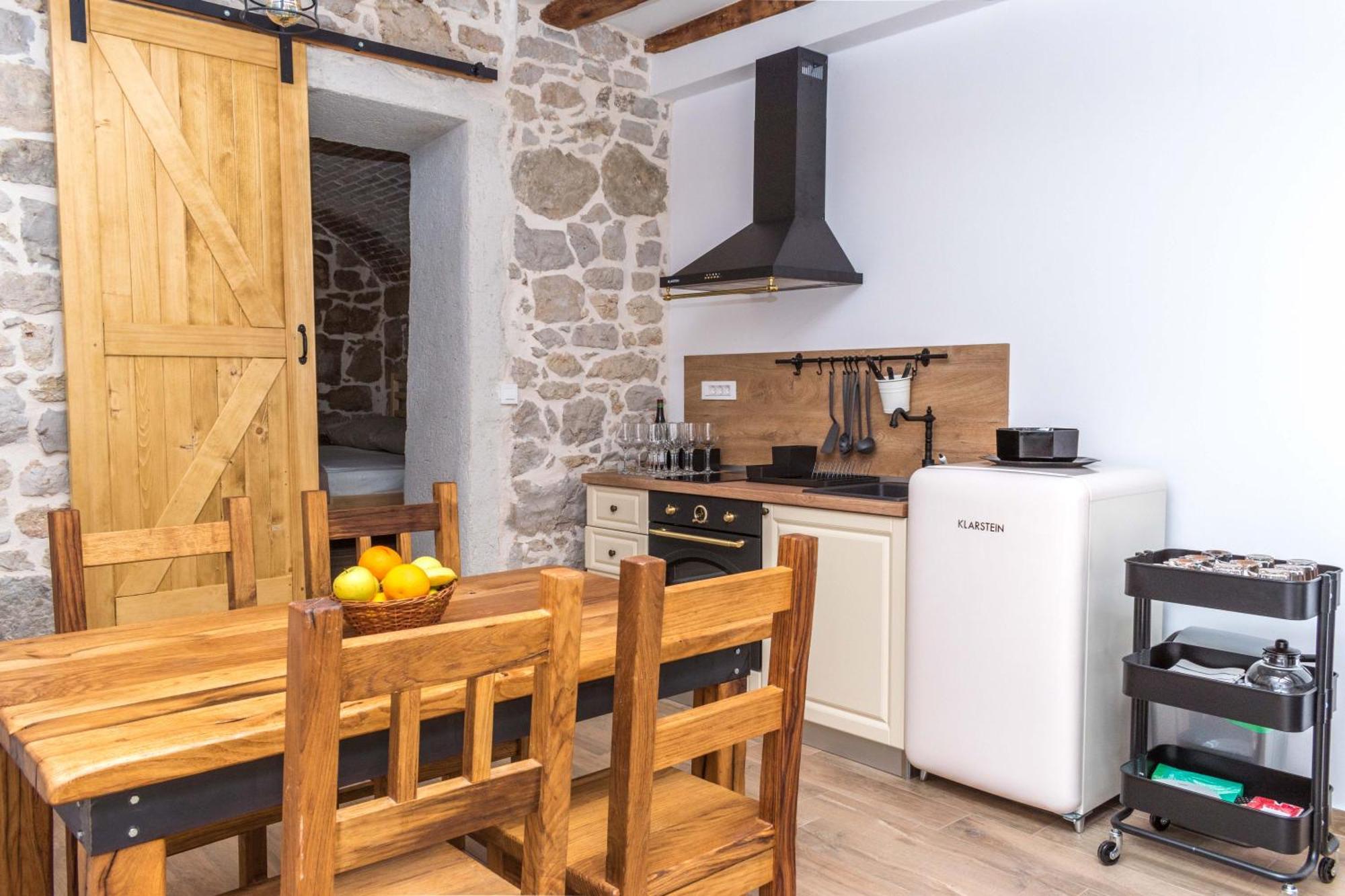Apartmani Spanja ヴォディツェ エクステリア 写真