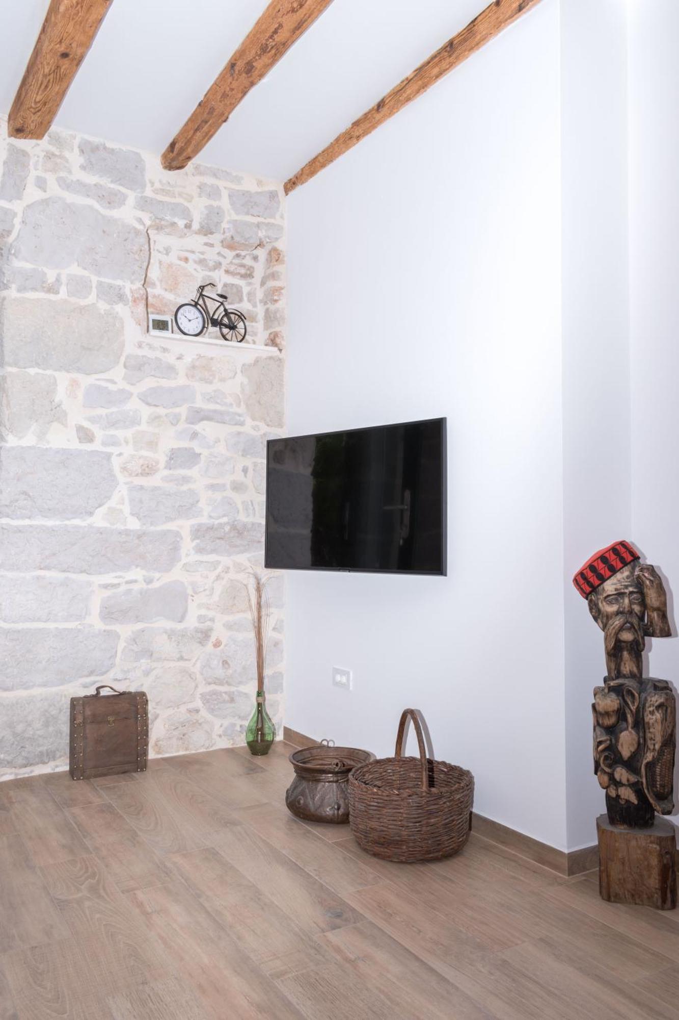 Apartmani Spanja ヴォディツェ エクステリア 写真